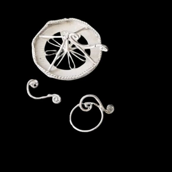 Vintage Dollhouse Furniture Patio Table For Repairs Restore AS IS - Picture 2 of 4